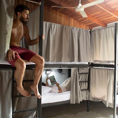Sámara Argdivan Beach Hostel מראה חיצוני תמונה